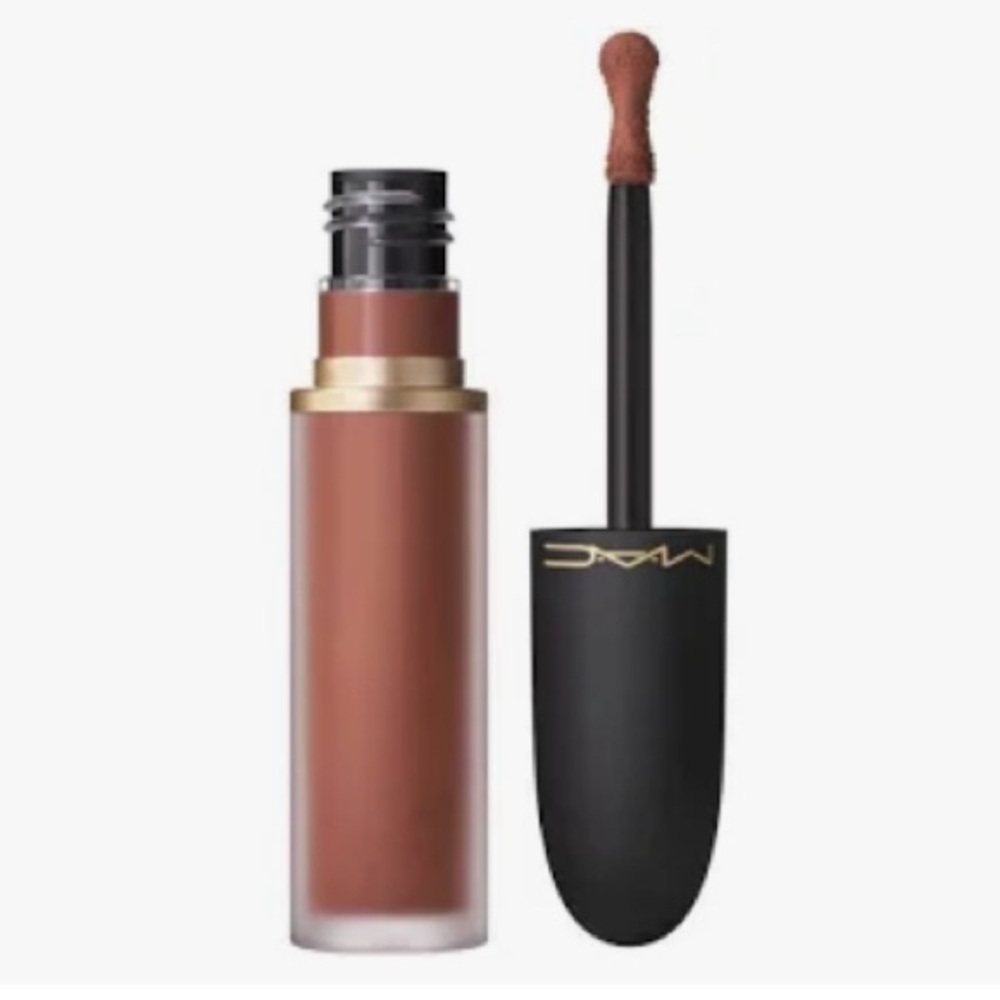 MAC Hazy Matte 952 Taken